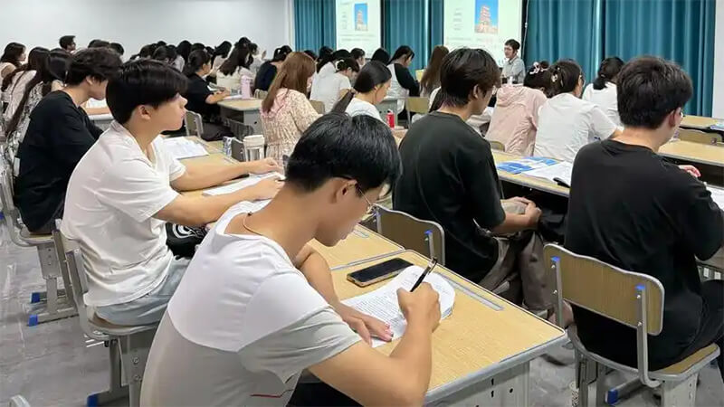 中职升学新通道，赢学教育带你读懂职教高考、专升本升学规划
